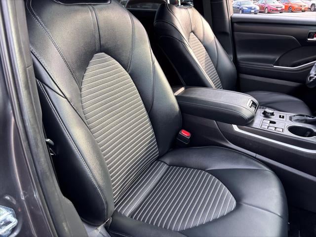 2025 Toyota Highlander XSE