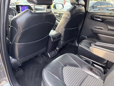 2025 Toyota Highlander XSE