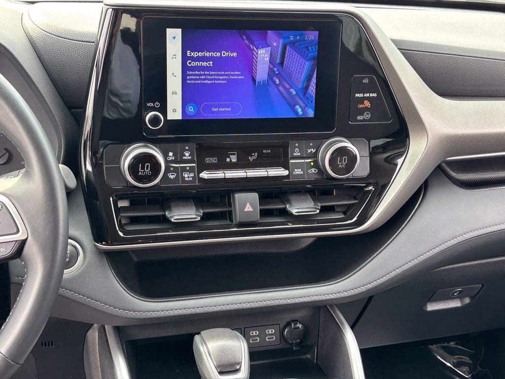 2025 Toyota Highlander LE