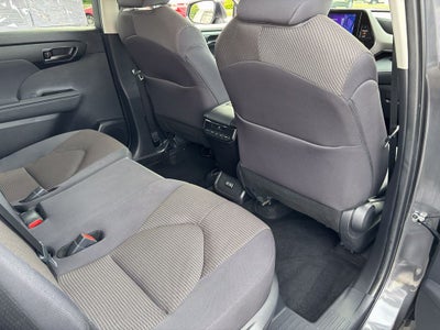 2025 Toyota Highlander LE