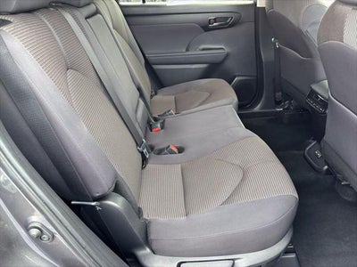 2025 Toyota Highlander LE