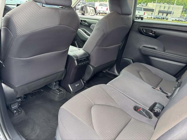 2025 Toyota Highlander LE