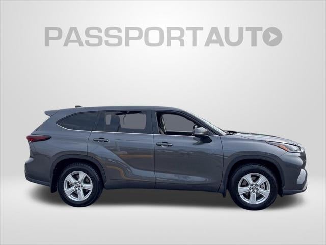 2025 Toyota Highlander LE