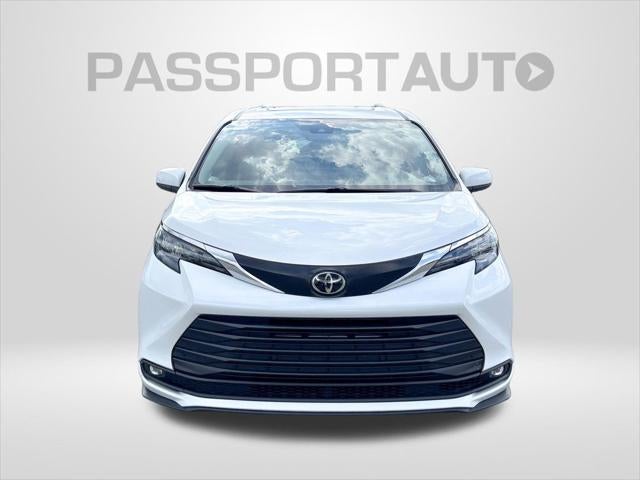 2026 Toyota Sienna XLE 8 Passenger