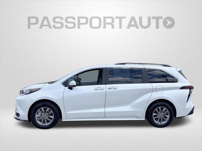 2026 Toyota Sienna XLE 8 Passenger