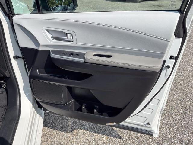 2026 Toyota Sienna XLE 8 Passenger
