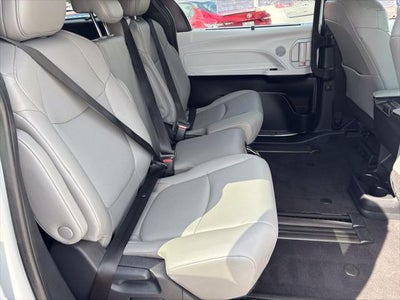 2026 Toyota Sienna XLE 8 Passenger