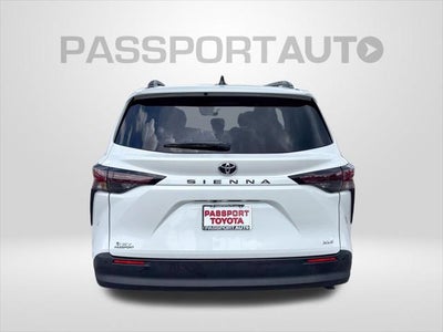 2026 Toyota Sienna XLE 8 Passenger