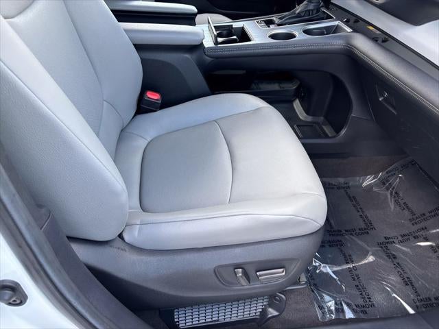 2026 Toyota Sienna XLE 8 Passenger