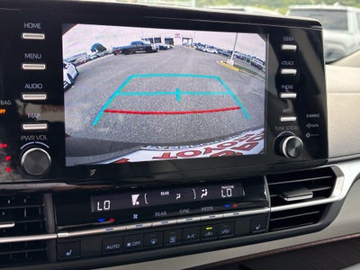 2024 Toyota Sienna XLE 8 Passenger