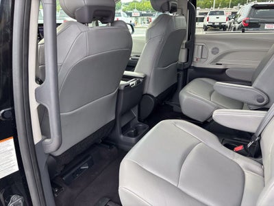 2024 Toyota Sienna XLE 8 Passenger