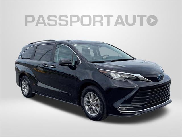 2024 Toyota Sienna XLE 8 Passenger
