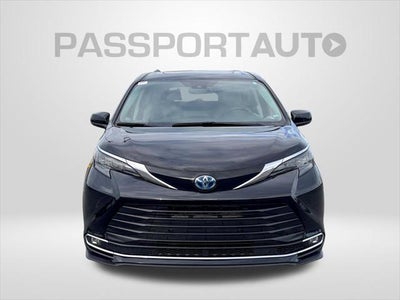 2024 Toyota Sienna XLE 8 Passenger