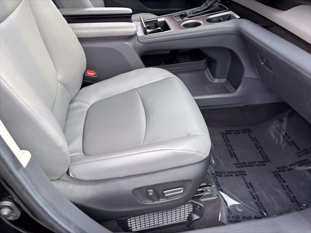 2024 Toyota Sienna XLE 8 Passenger