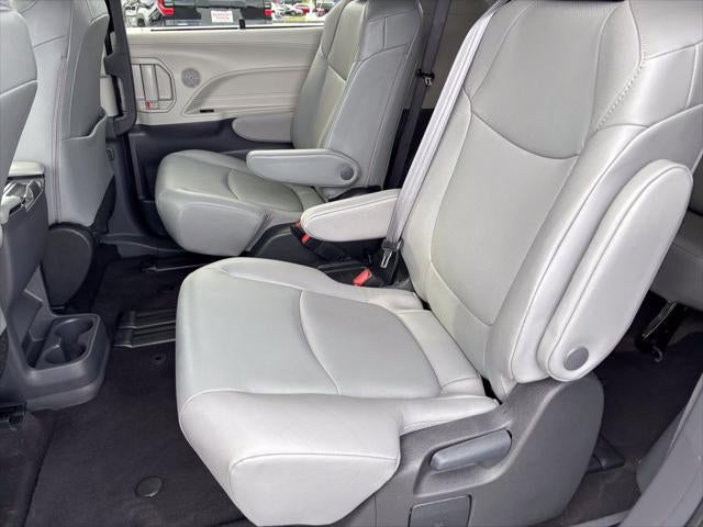 2024 Toyota Sienna XLE 8 Passenger