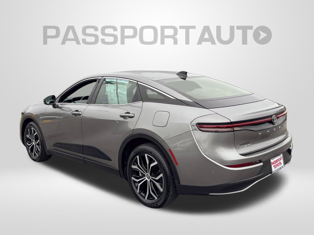 2025 Toyota Crown XLE