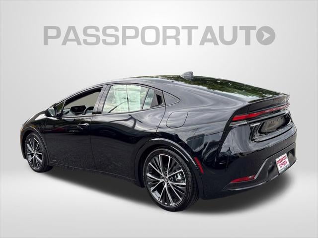 2025 Toyota Prius XLE