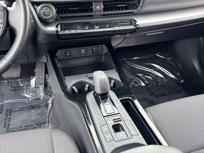2025 Toyota Prius LE