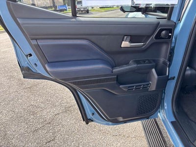 2025 Toyota 4Runner i-FORCE MAX Hybrid Platinum