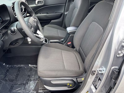 2025 Hyundai Venue SE