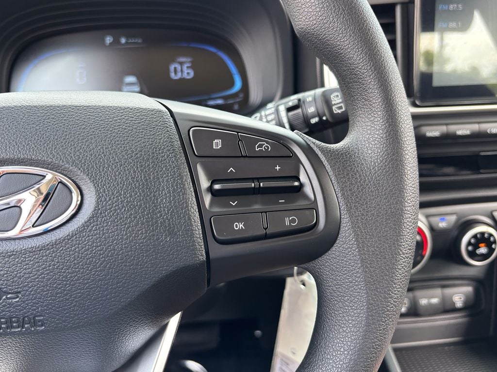 2025 Hyundai Venue SE