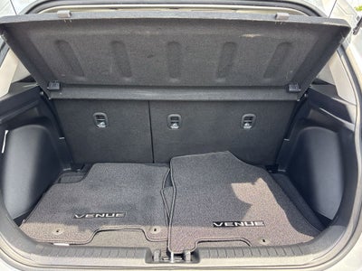 2025 Hyundai Venue SE