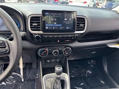 2025 Hyundai Venue SE