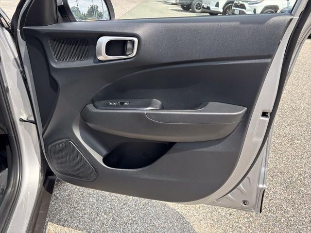 2025 Hyundai Venue SE