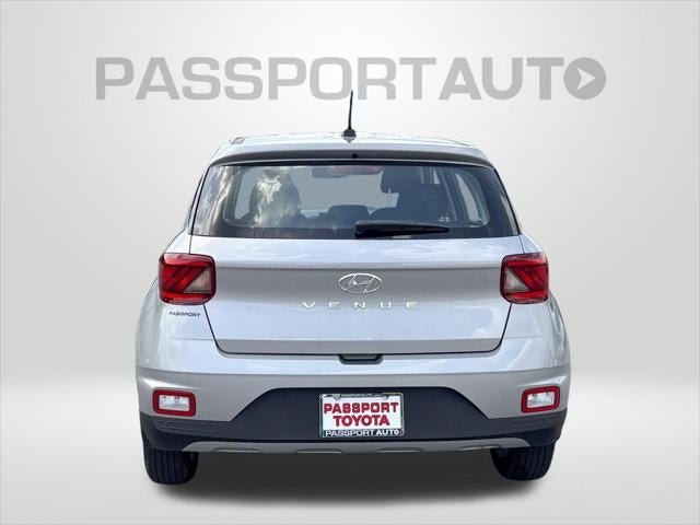 2025 Hyundai Venue SE