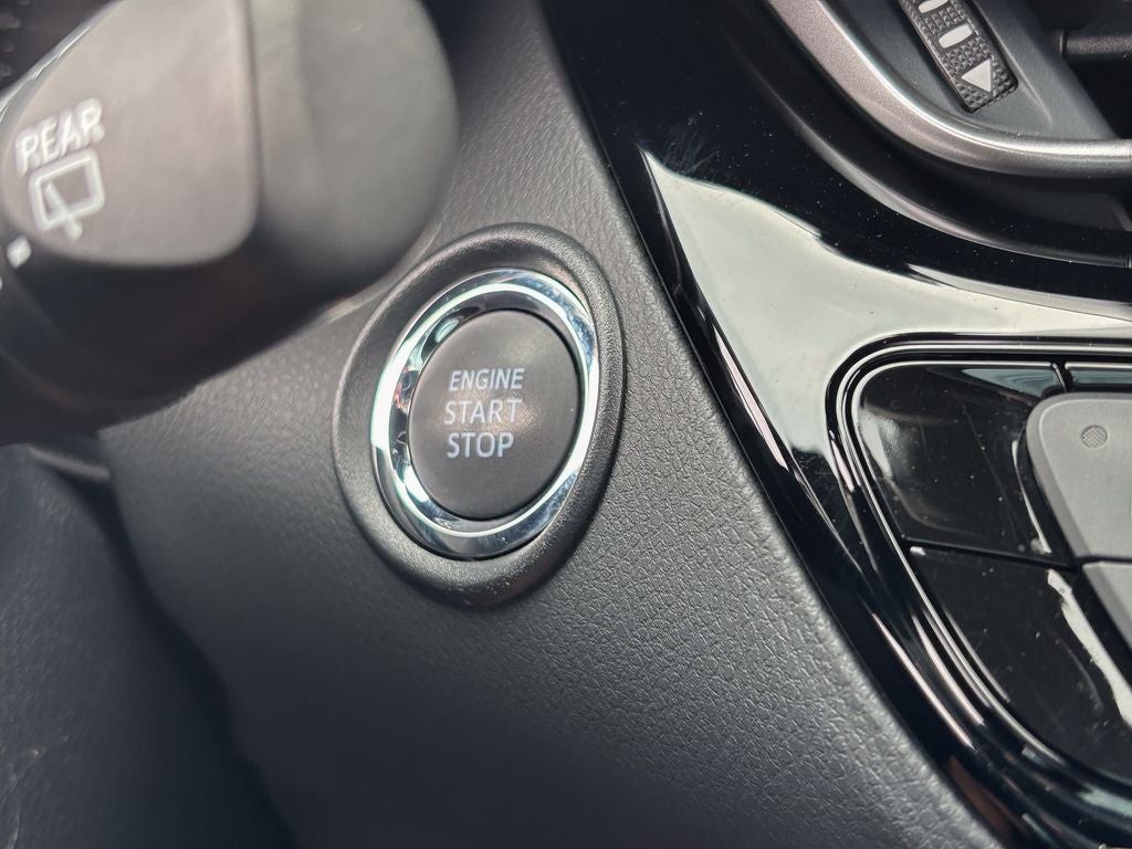 2021 Toyota C-HR XLE