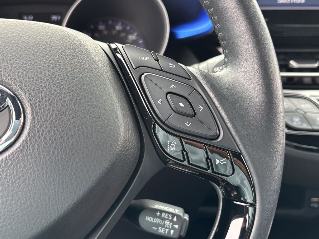 2021 Toyota C-HR XLE